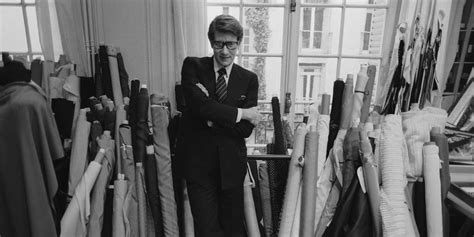 Yves Saint Laurent: il vestito venduto all'asta per 112mila euro